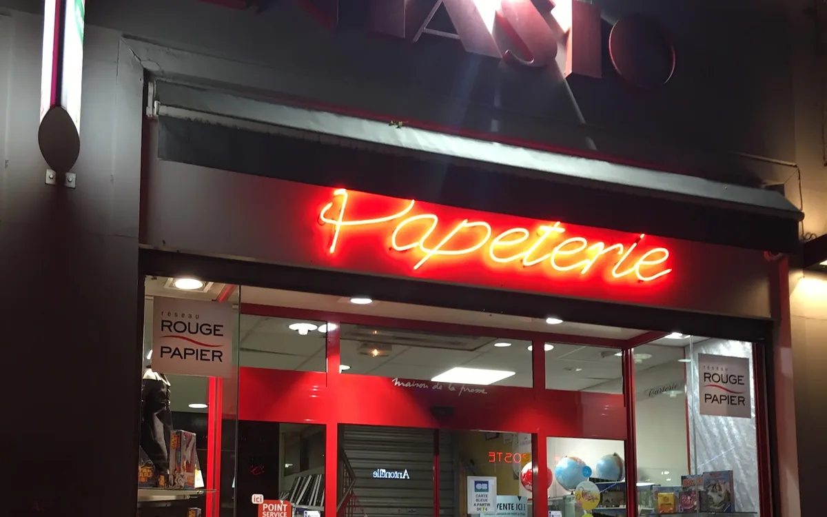 Devanture de Librairie Fantasio